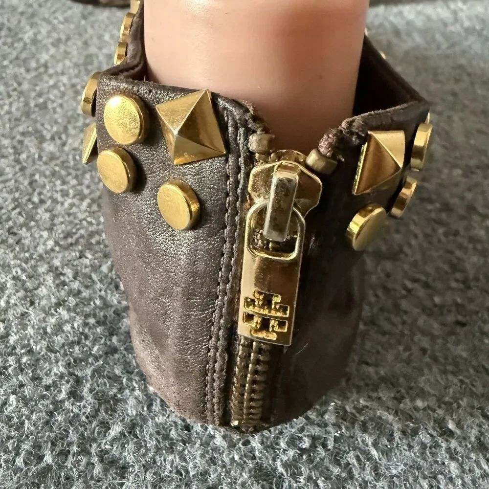 Tory Burch Leather Studded Gladiator Sandal Thong Cuff Ankle Wrap Brown Size 10M